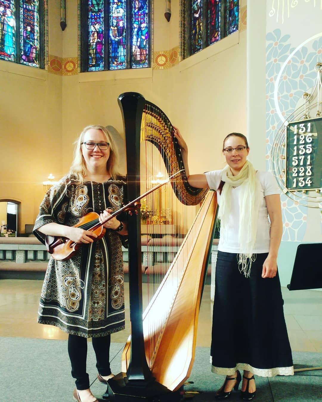 Viulu-Harppu duo Mikaelinkirkossa 2018, Katriina Rainio ja Iina Kivimäki
